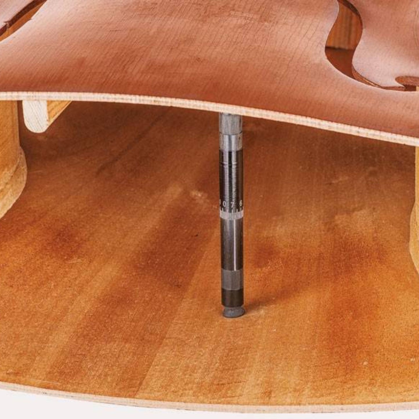 Upgrade for carbon viola: carbon sound post "Anima Nova"
