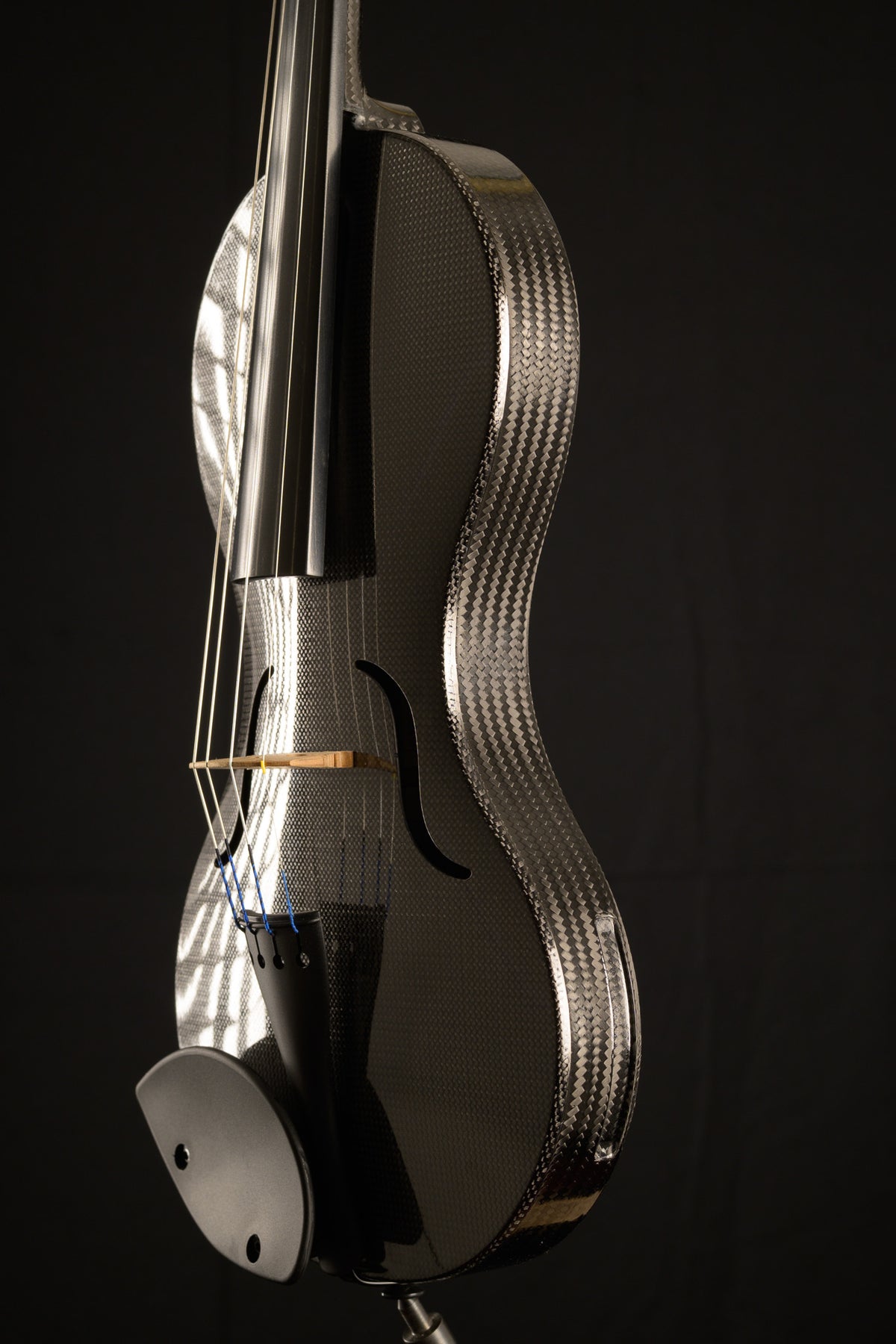 mf | pure Violin, right side view