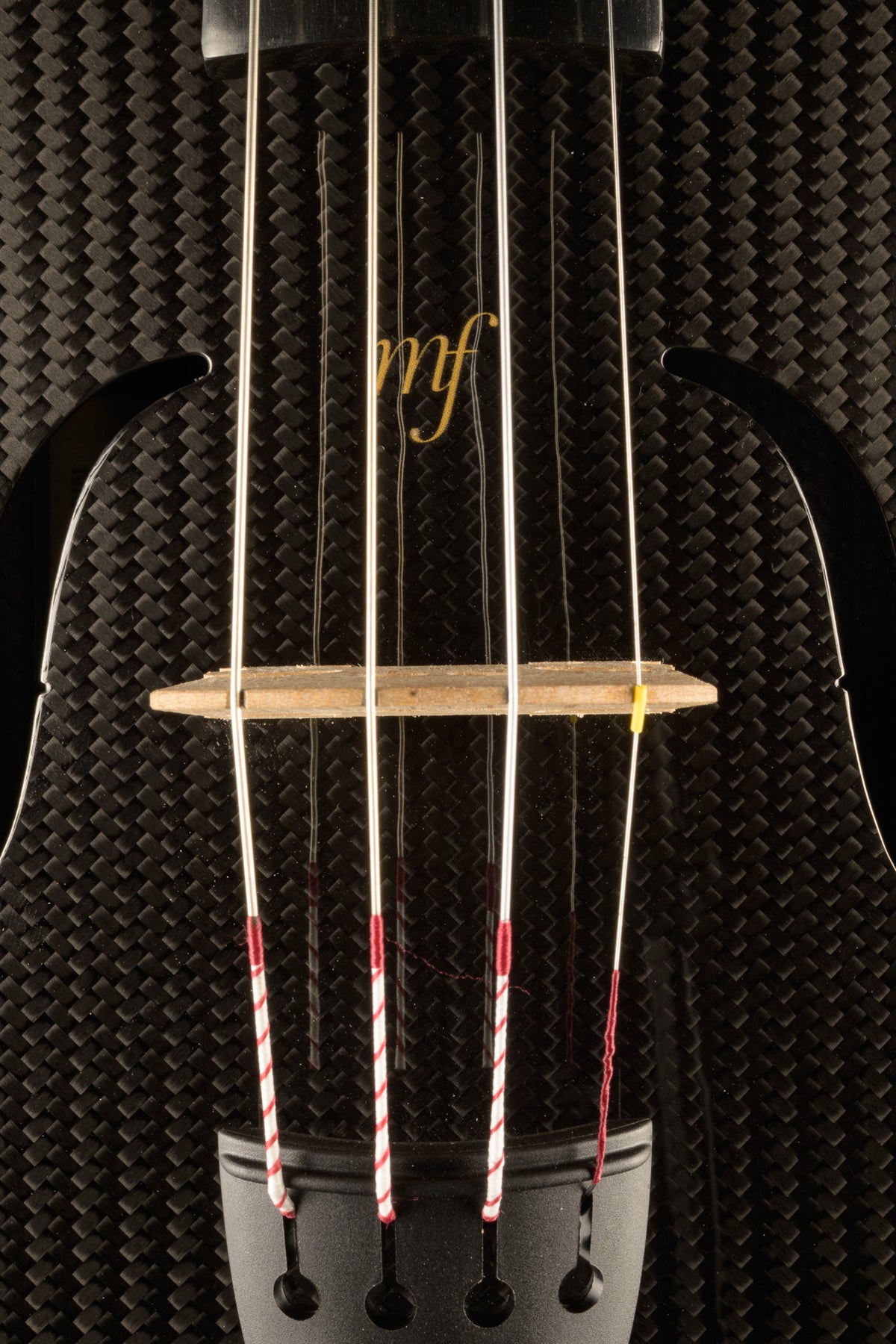 mf | solo Violine, Steg