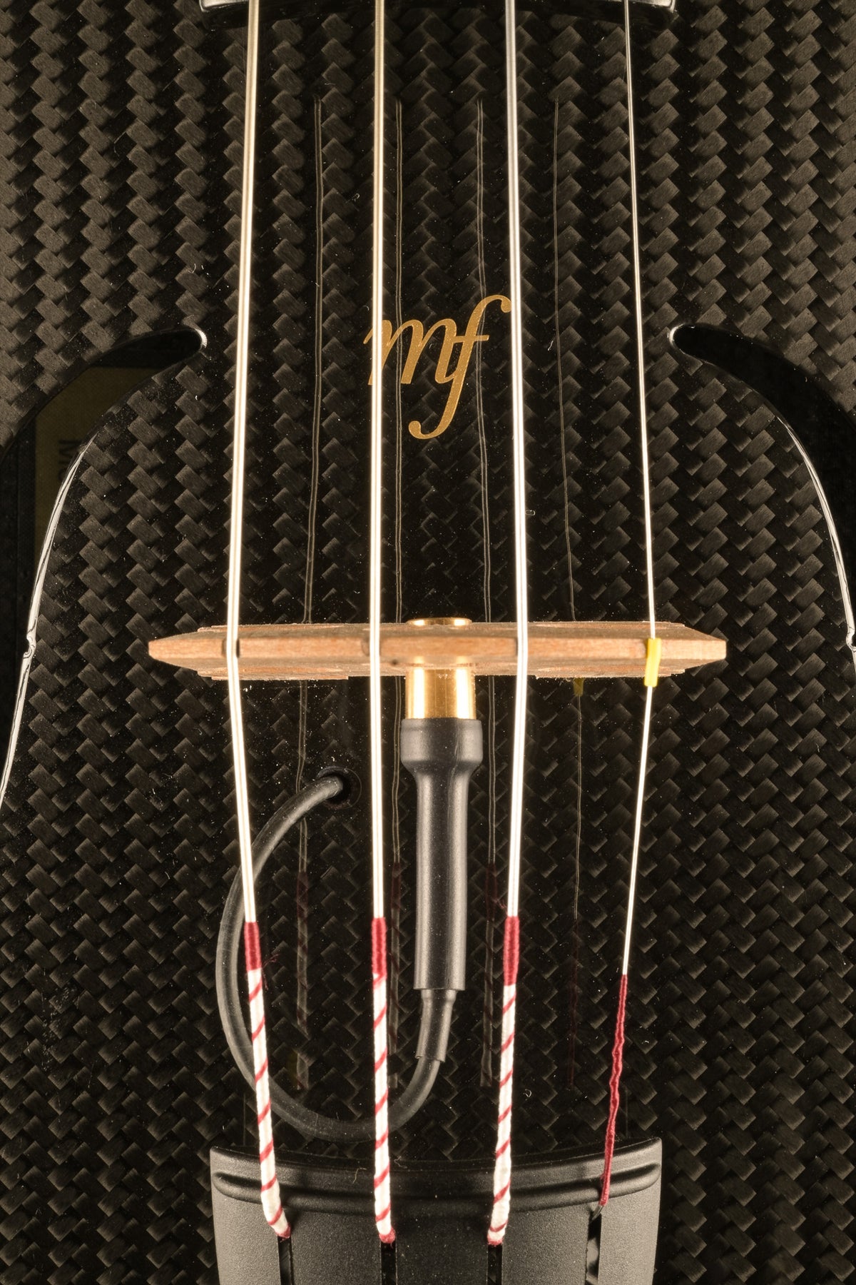 mf | solo Violine, Hybrid, Steg