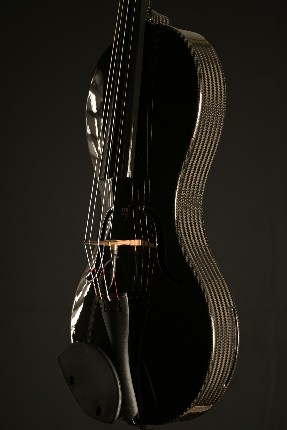 mf | solo Violine, Hybrid, Seitenansicht rechts