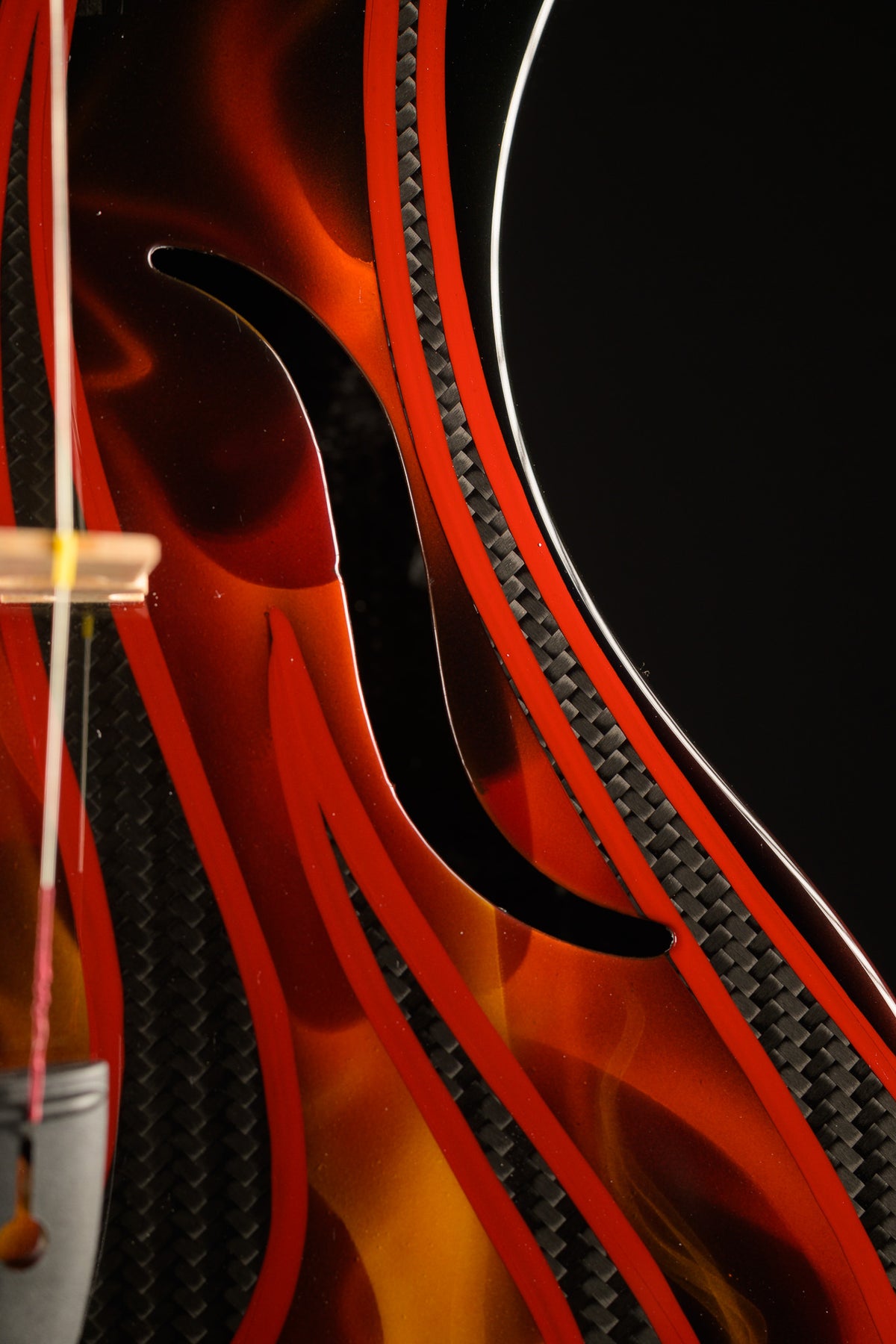 mf | atelier Con Fuoco, f-Loch